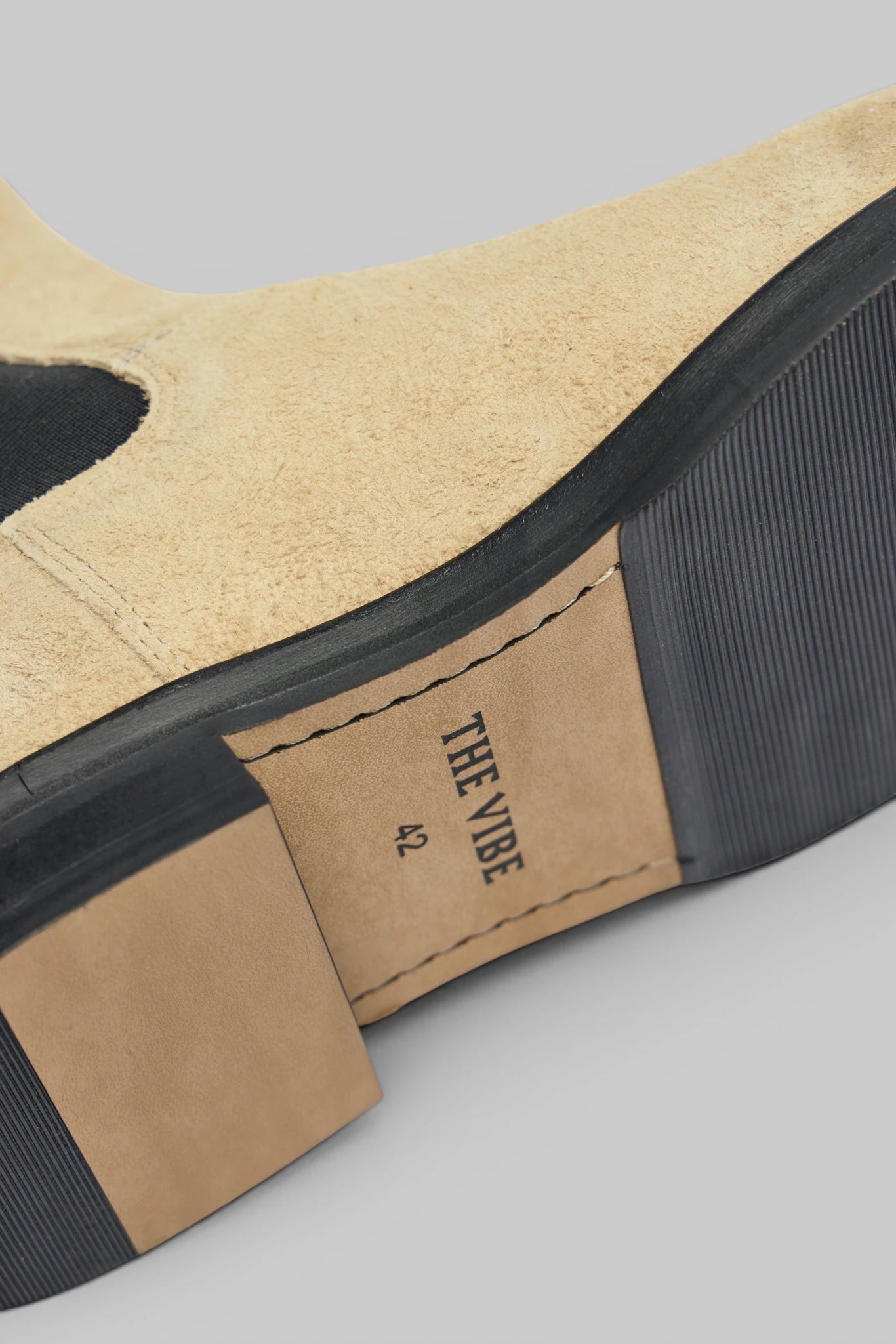 Vinny's - Jimmee Vale - LABELS