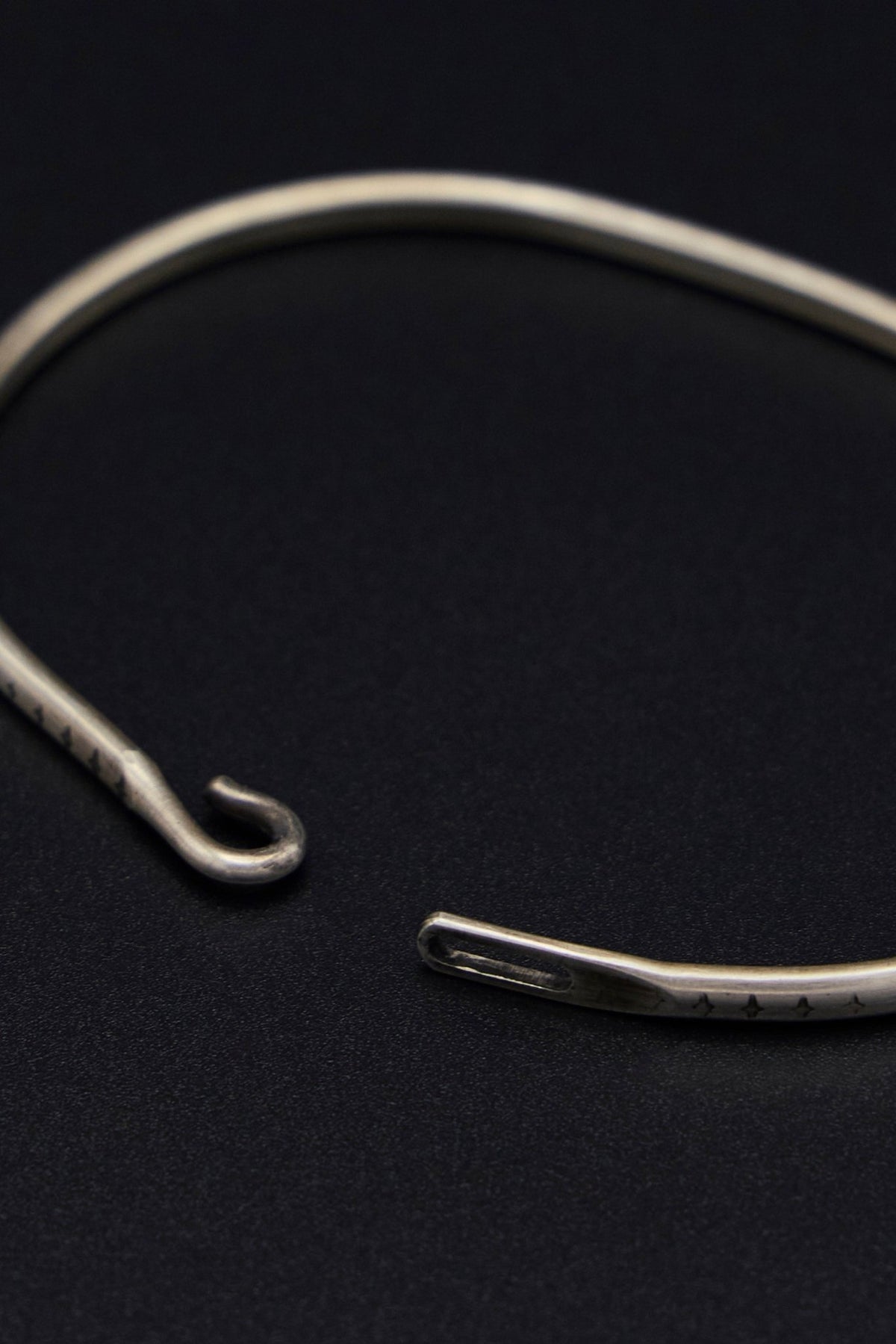 Werkstatt MüNchen - Bangle Hook Pattern - LABELS