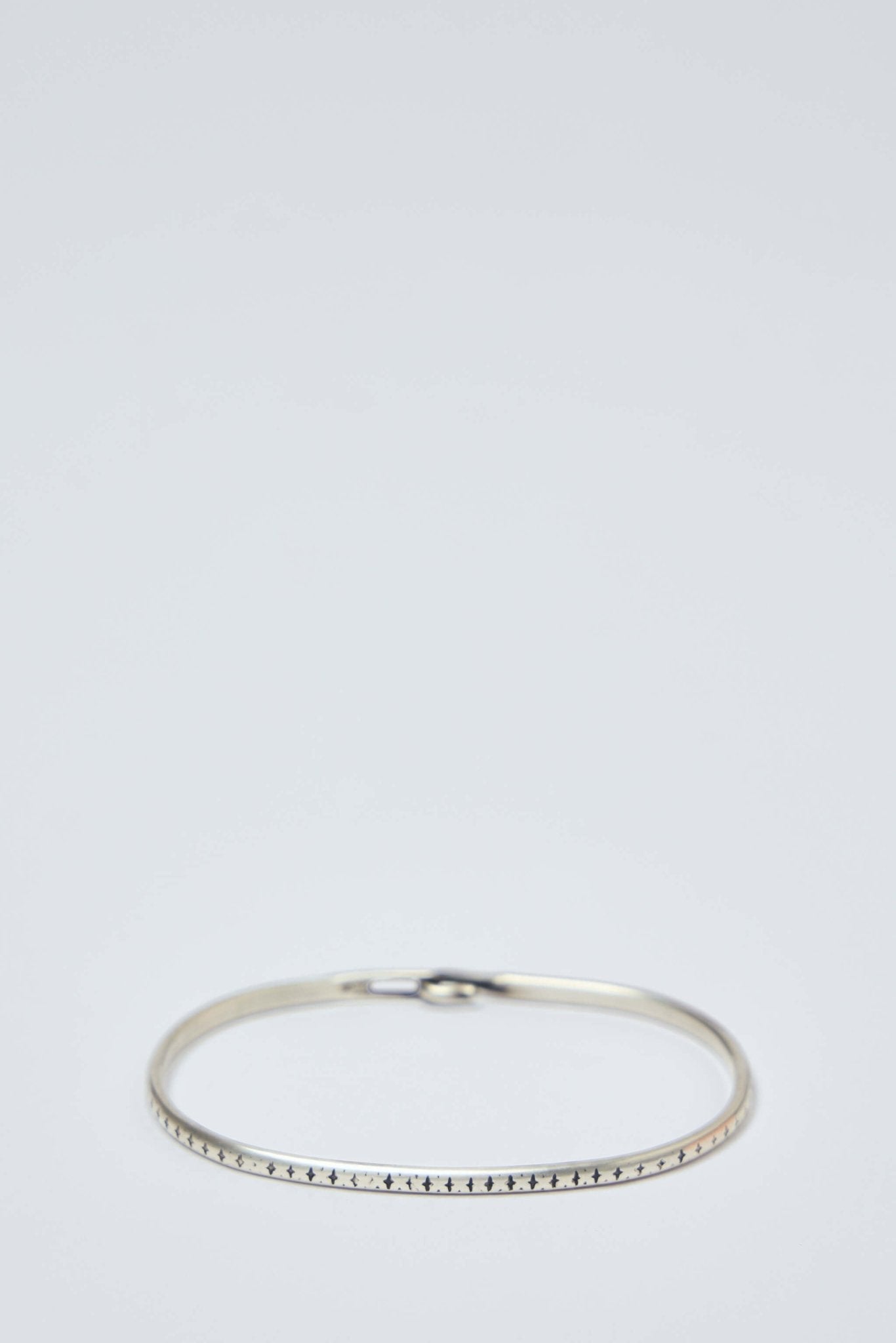 Werkstatt MüNchen - Bangle Hook Pattern - LABELS