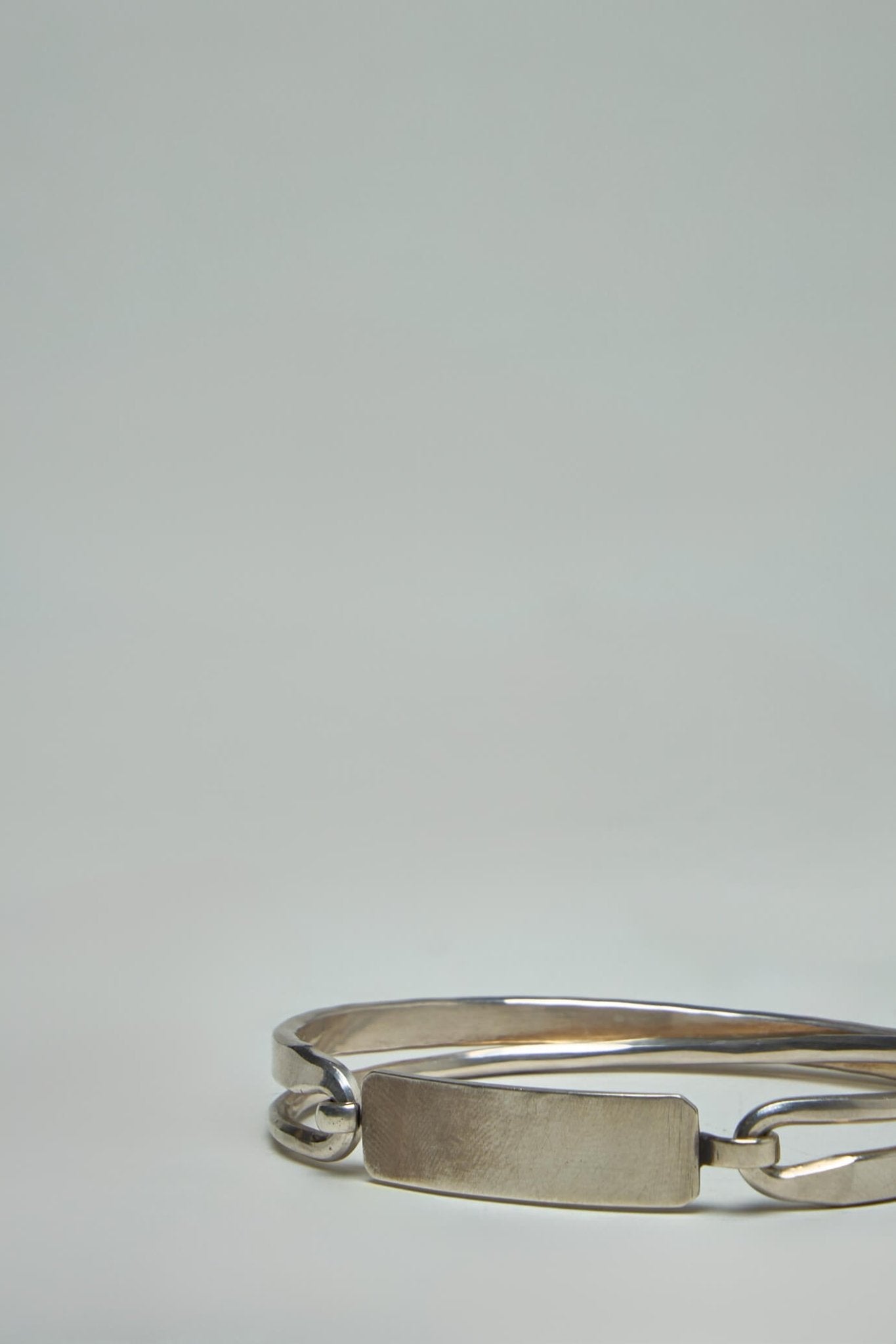 Werkstatt München - Bracelet Flat Crossed - LABELS