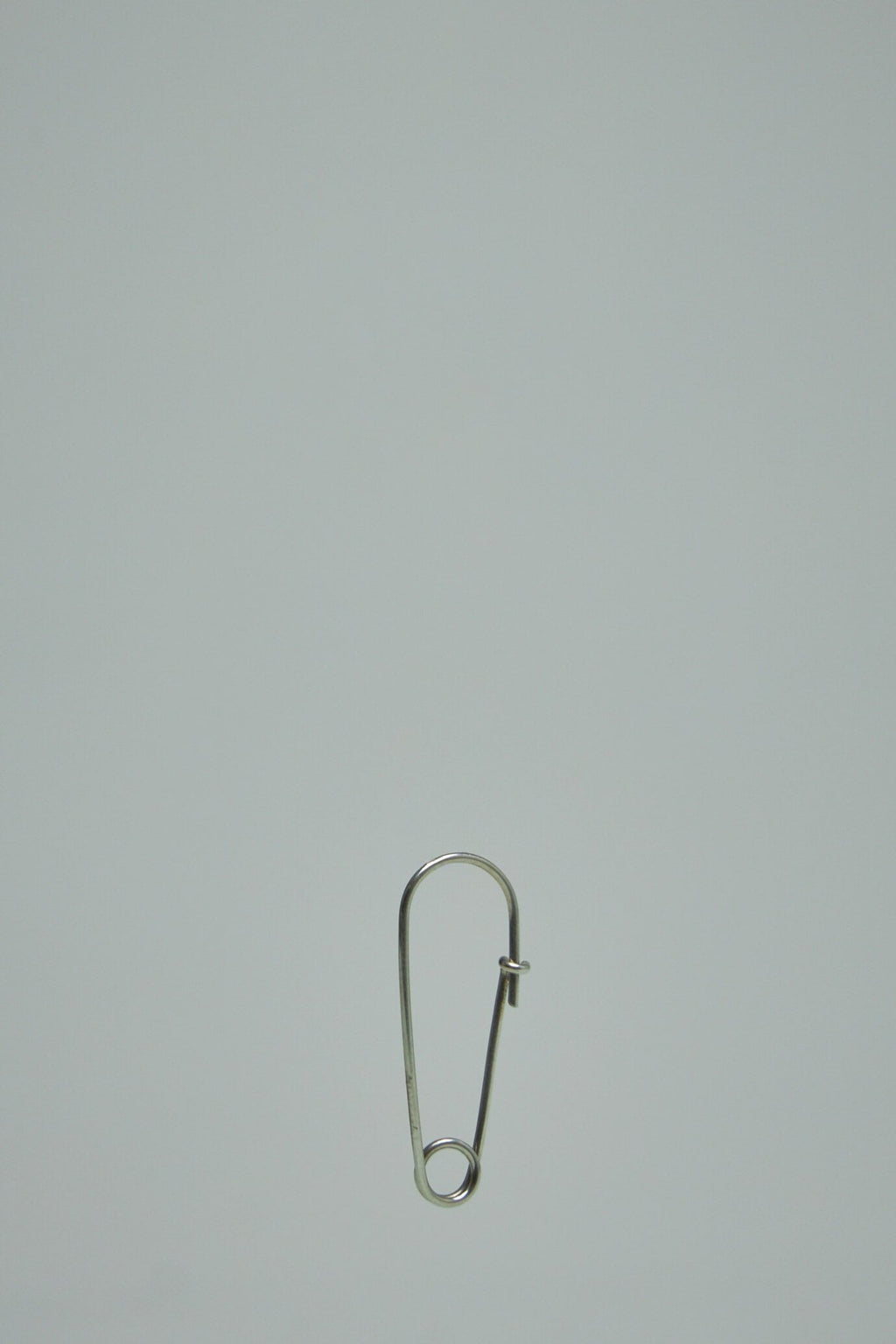 Werkstatt München - Earrings Safety Pin Fine - LABELS