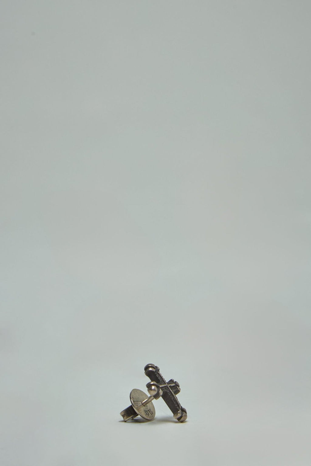 Werkstatt München - Studs Cross - LABELS