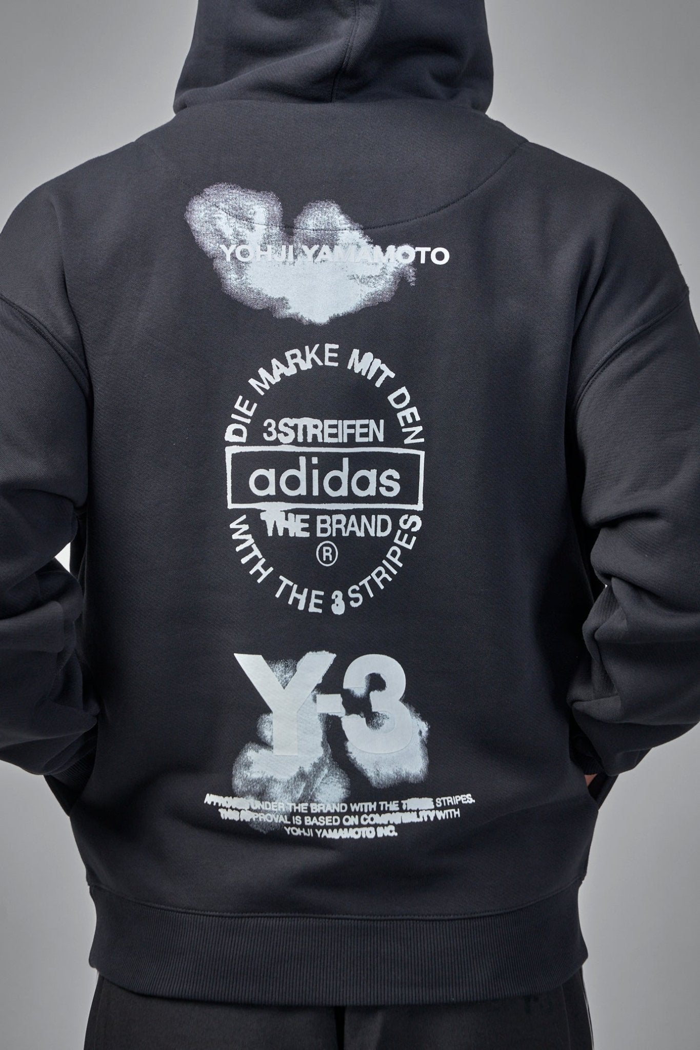 Y - 3 Yohji Yamamoto - GFX Hoodie - LABELS