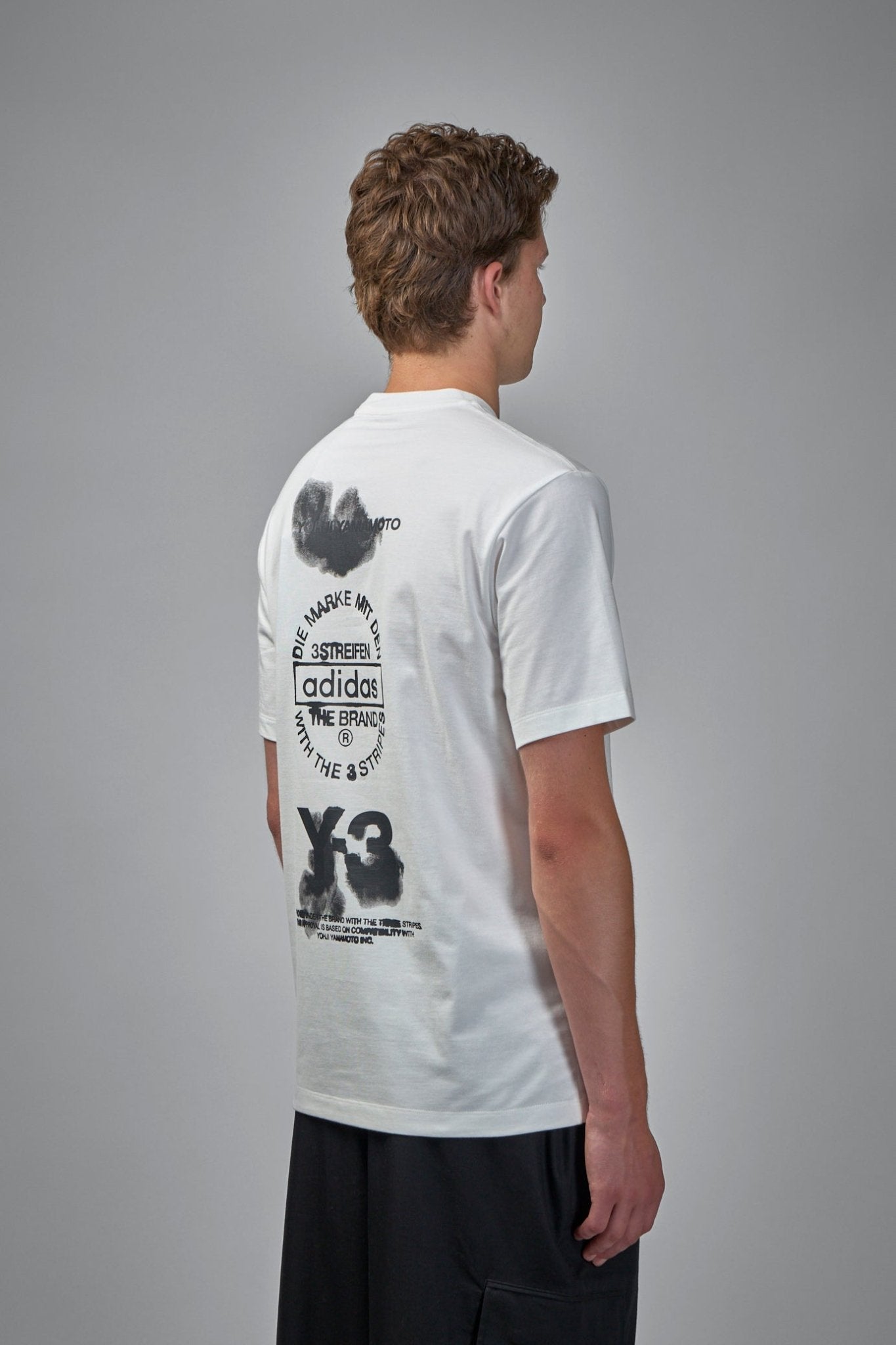 Y - 3 Yohji Yamamoto - GFX Short Sleeve Tee - LABELS
