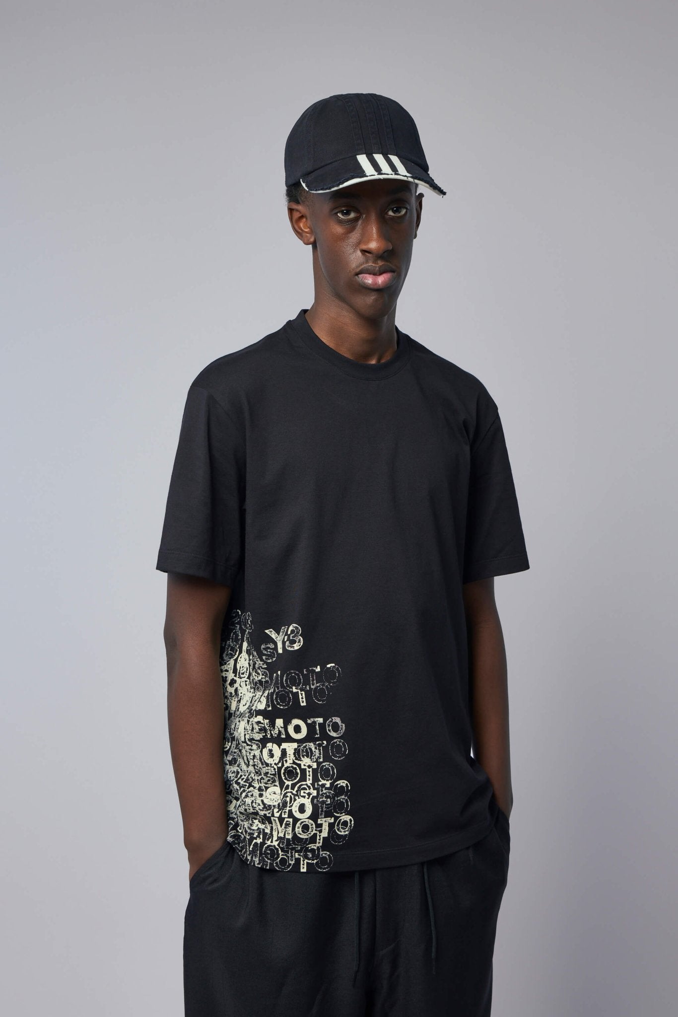Y-3 Yohji Yamamoto T-Shirts - Gfx Ss Tee – LABELS