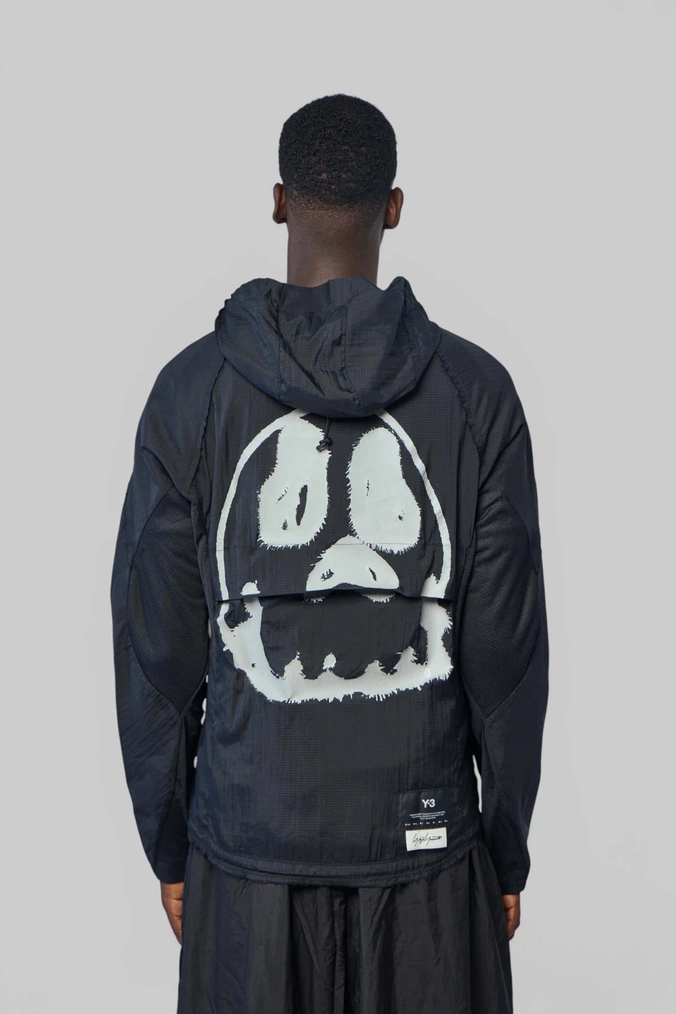 Y-3 Yohji Yamamoto - M GFX Run Jacket - LABELS