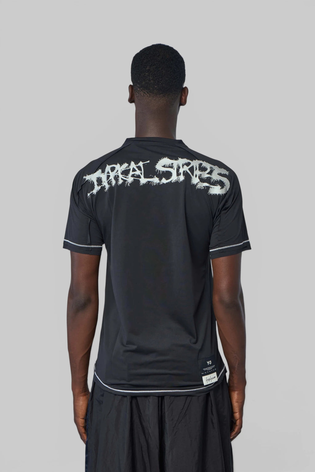 Y-3 Yohji Yamamoto - M GFX Run SS Tee - LABELS