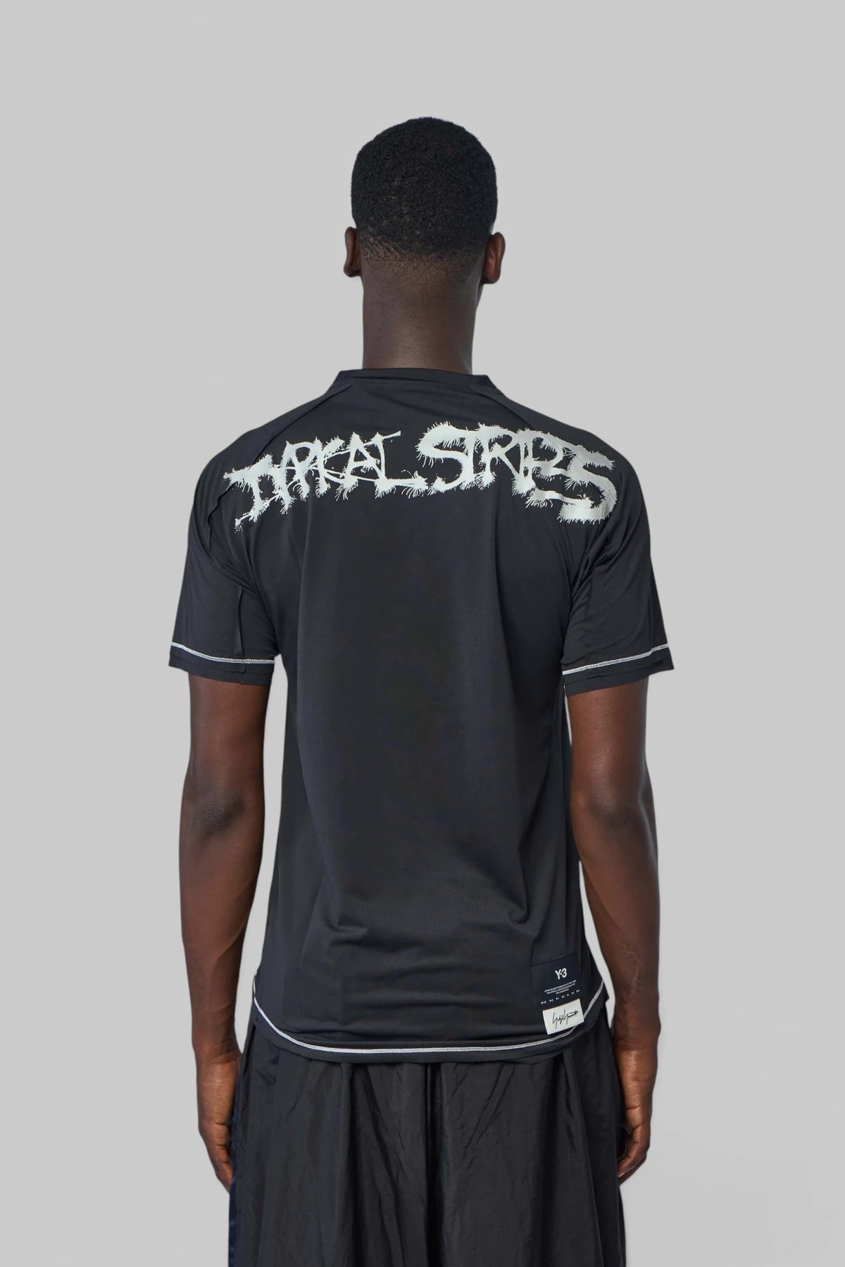 Y-3 Yohji Yamamoto - M GFX Run SS Tee - LABELS