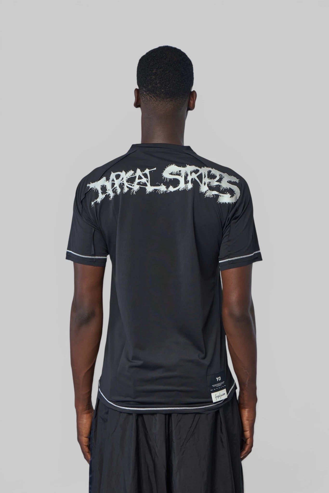 Y-3 Yohji Yamamoto - M GFX Run SS Tee - LABELS