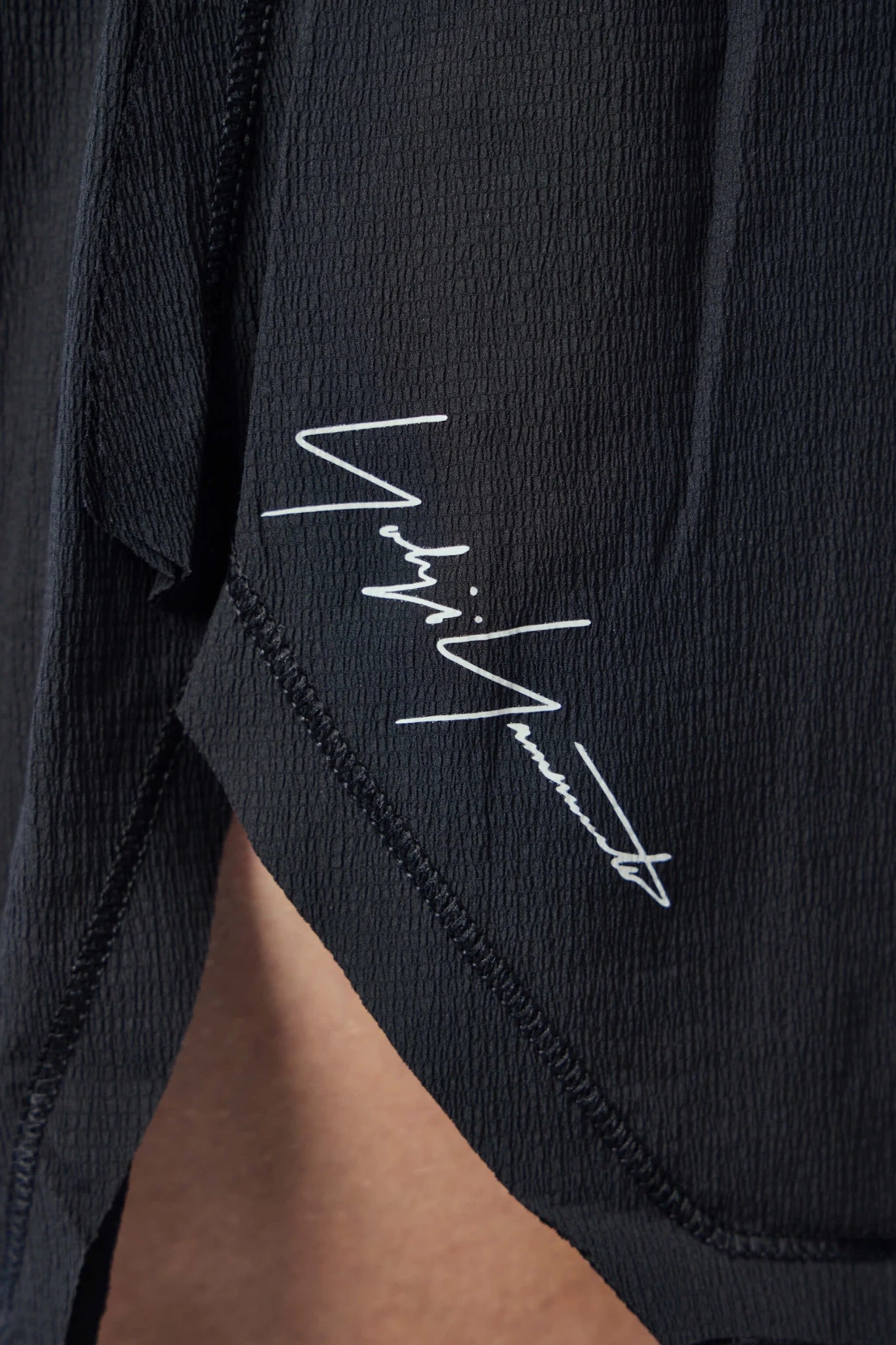 Y-3 Yohji Yamamoto - M Run Shorts RC - LABELS