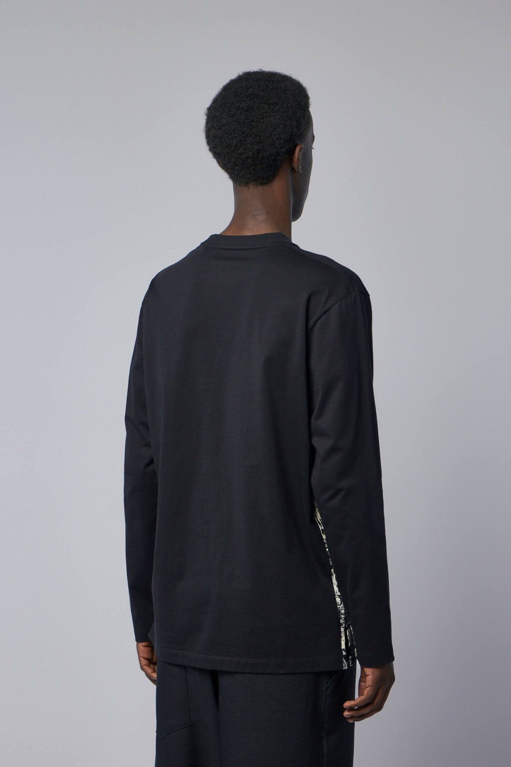 Y - 3 Yohji Yamamoto - U Gfx Ls Tee - LABELS