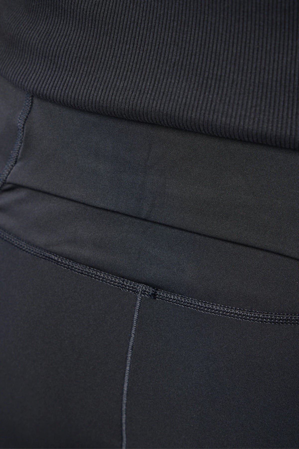 Back view of the form-fitting Y-3 running tights, view 8
