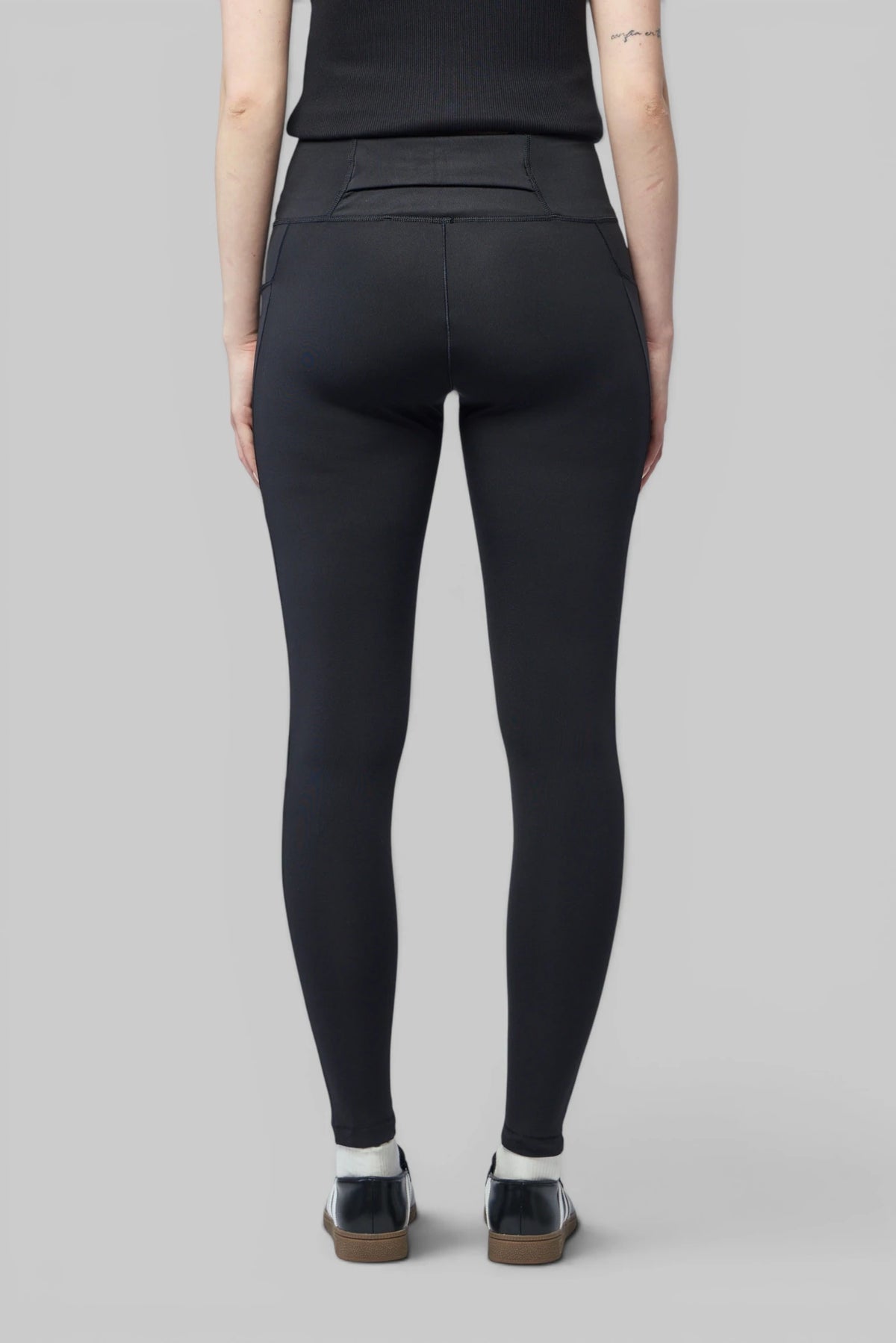 Back view of the form-fitting Y-3 running tights