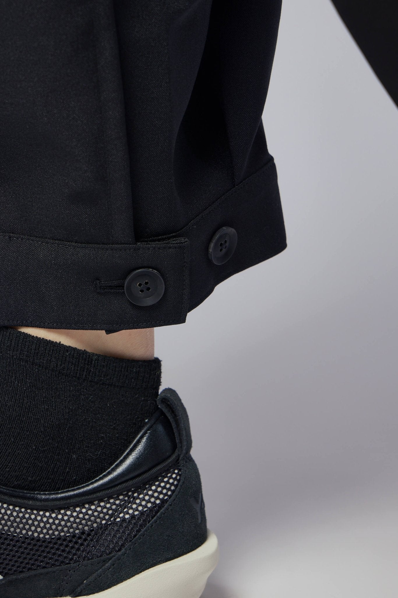 Y-3 Yohji Yamamoto Wide-Leg Pants - Cropped Design – LABELS