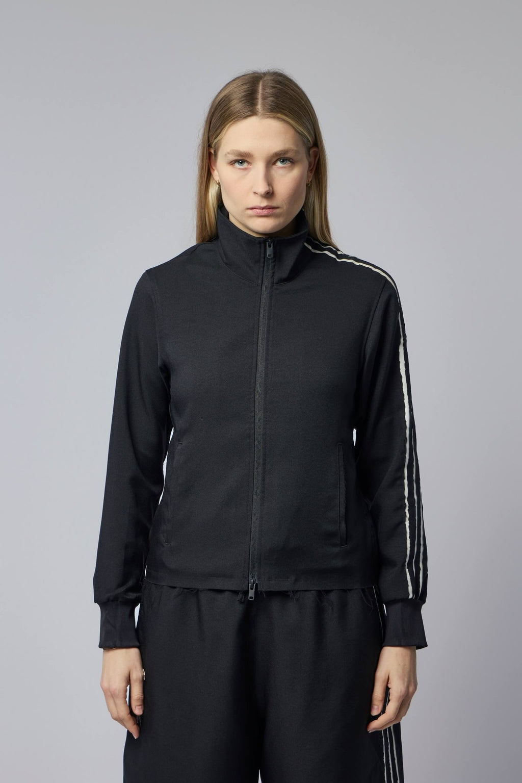 Y - 3 Yohji Yamamoto - W SU RE 3S TT - LABELS