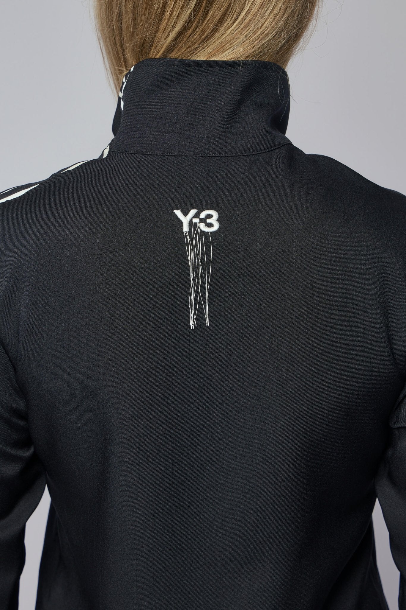 Y - 3 Yohji Yamamoto - W SU RE 3S TT - LABELS