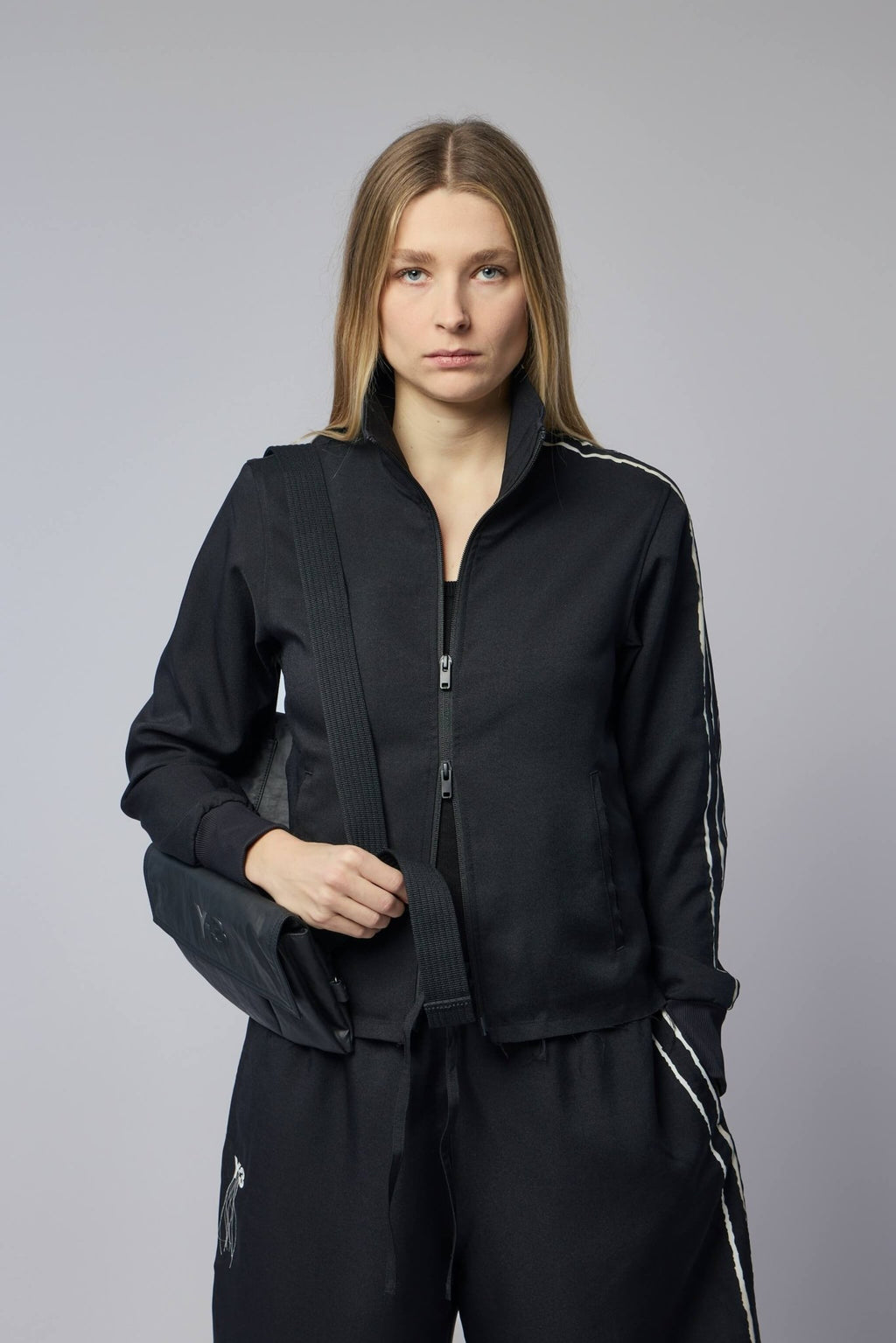 Y - 3 Yohji Yamamoto - W SU RE 3S TT - LABELS