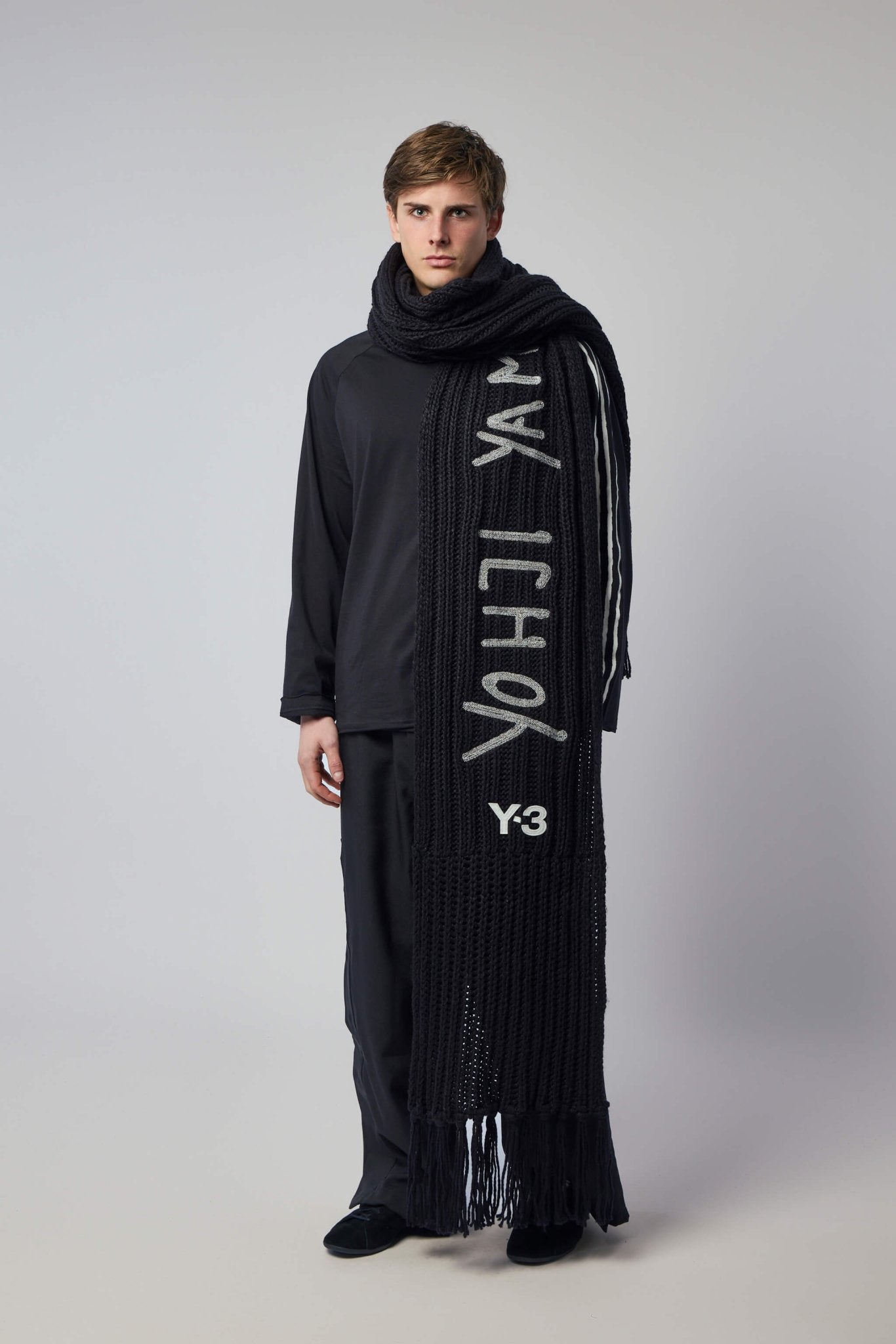 Y-3 Oversized Scarf – LABELS