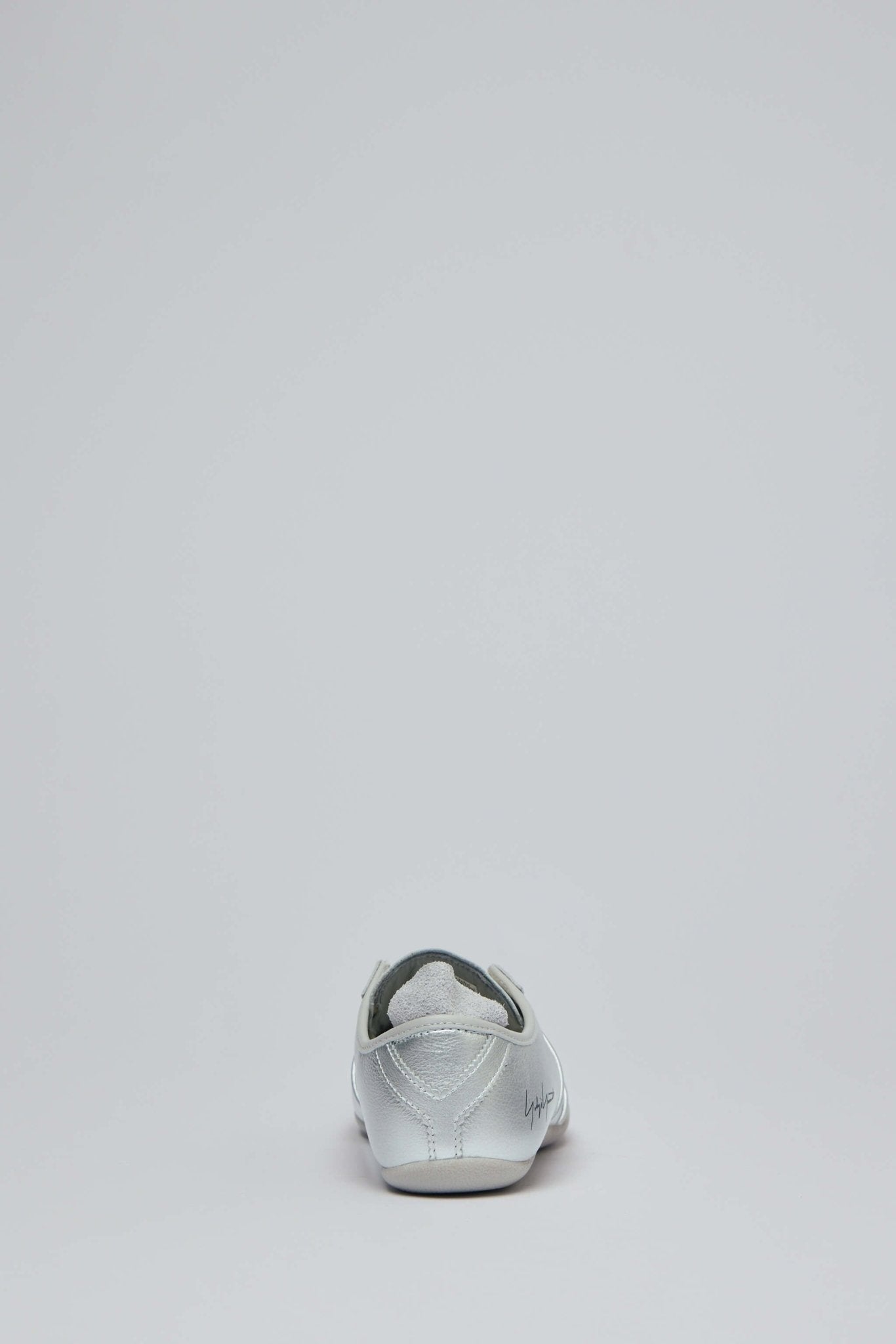 Y-3 Yohji Yamamoto Low Top Sneakers Tokyo – LABELS