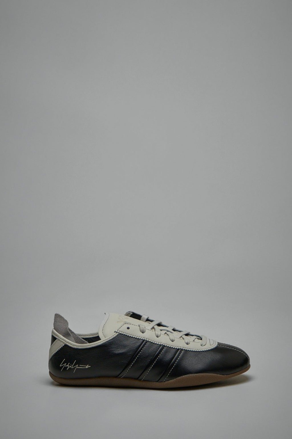 Y - 3 Yohji Yamamoto - Y - 3 Tokyo - LABELS