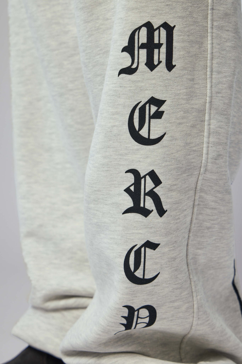 Zhyro - Mercy Sweatpants - LABELS