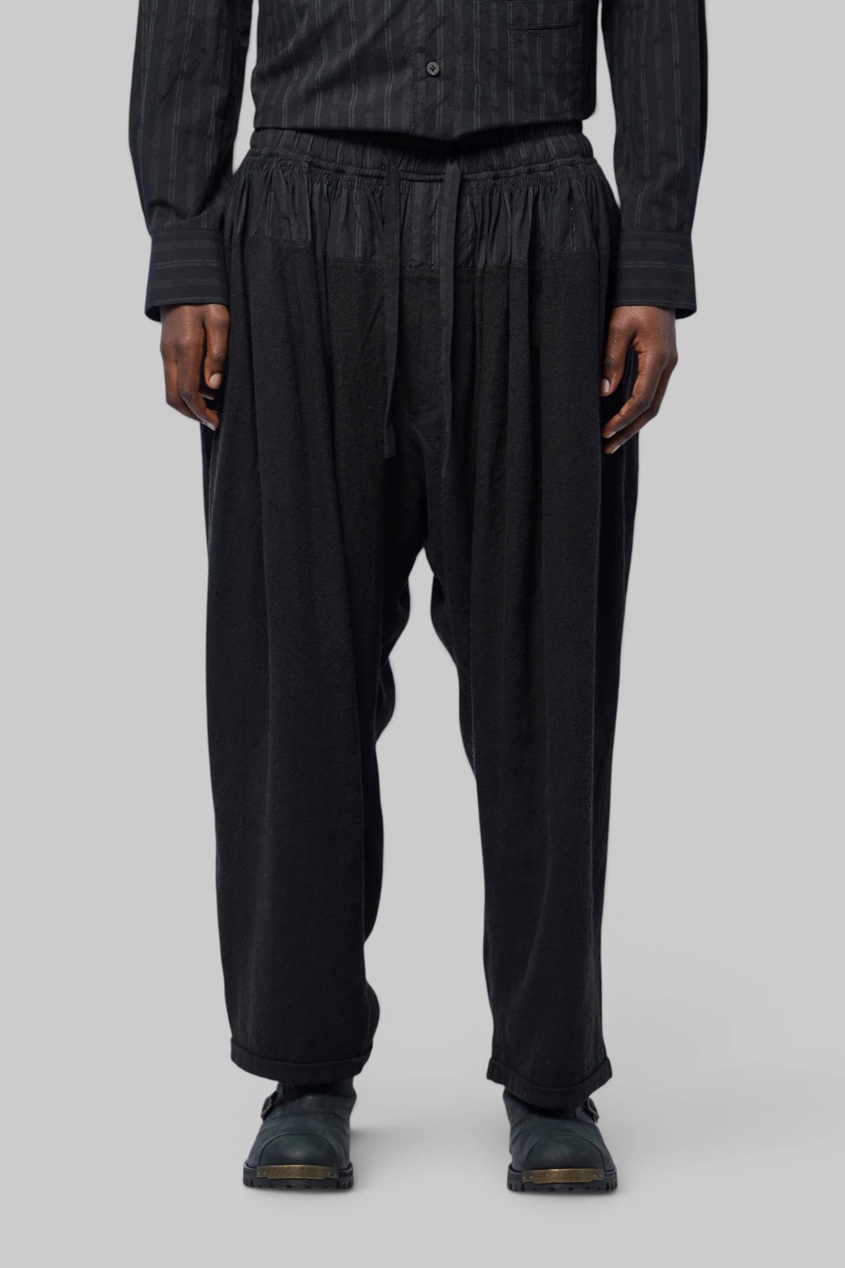 Ziggy Chen - Tapered Drawstring Trousers - LABELS