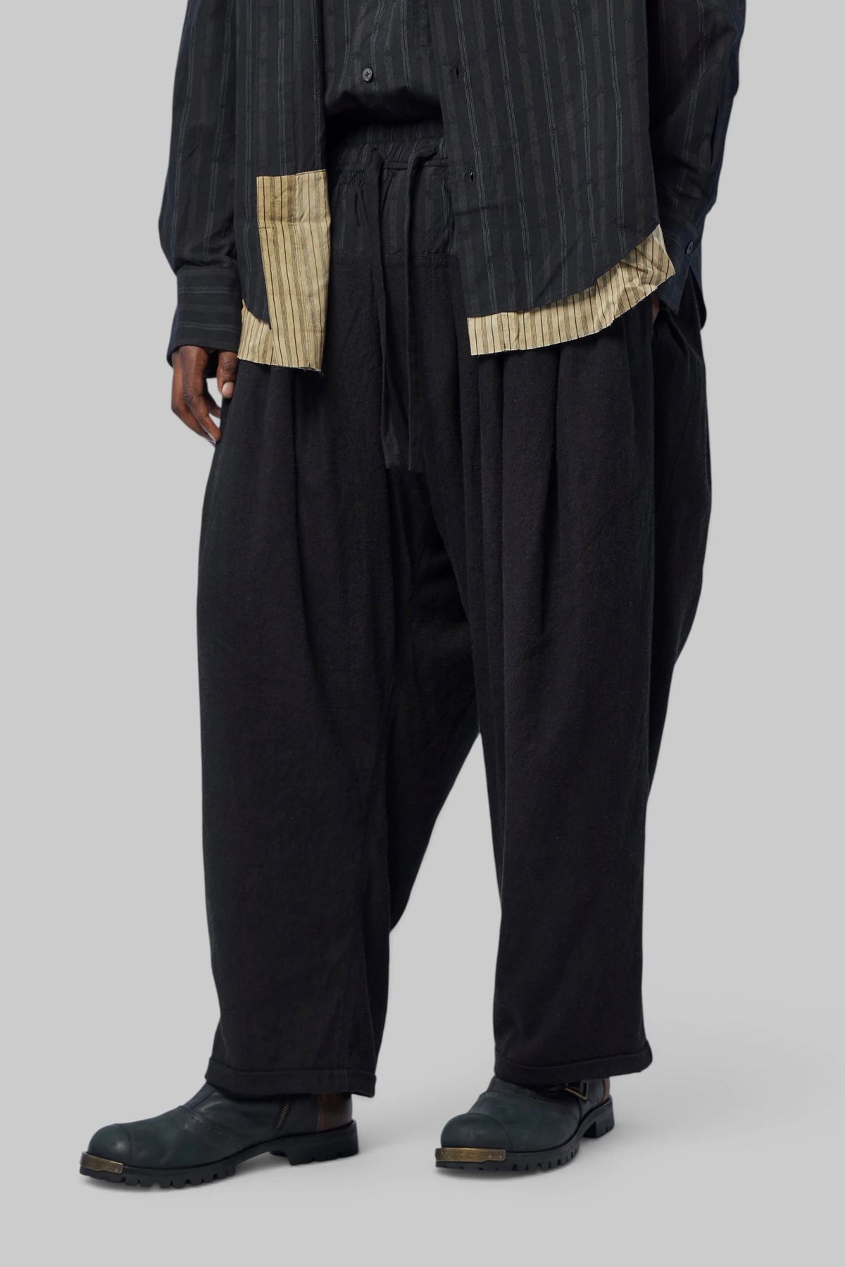Ziggy Chen - Tapered Drawstring Trousers - LABELS