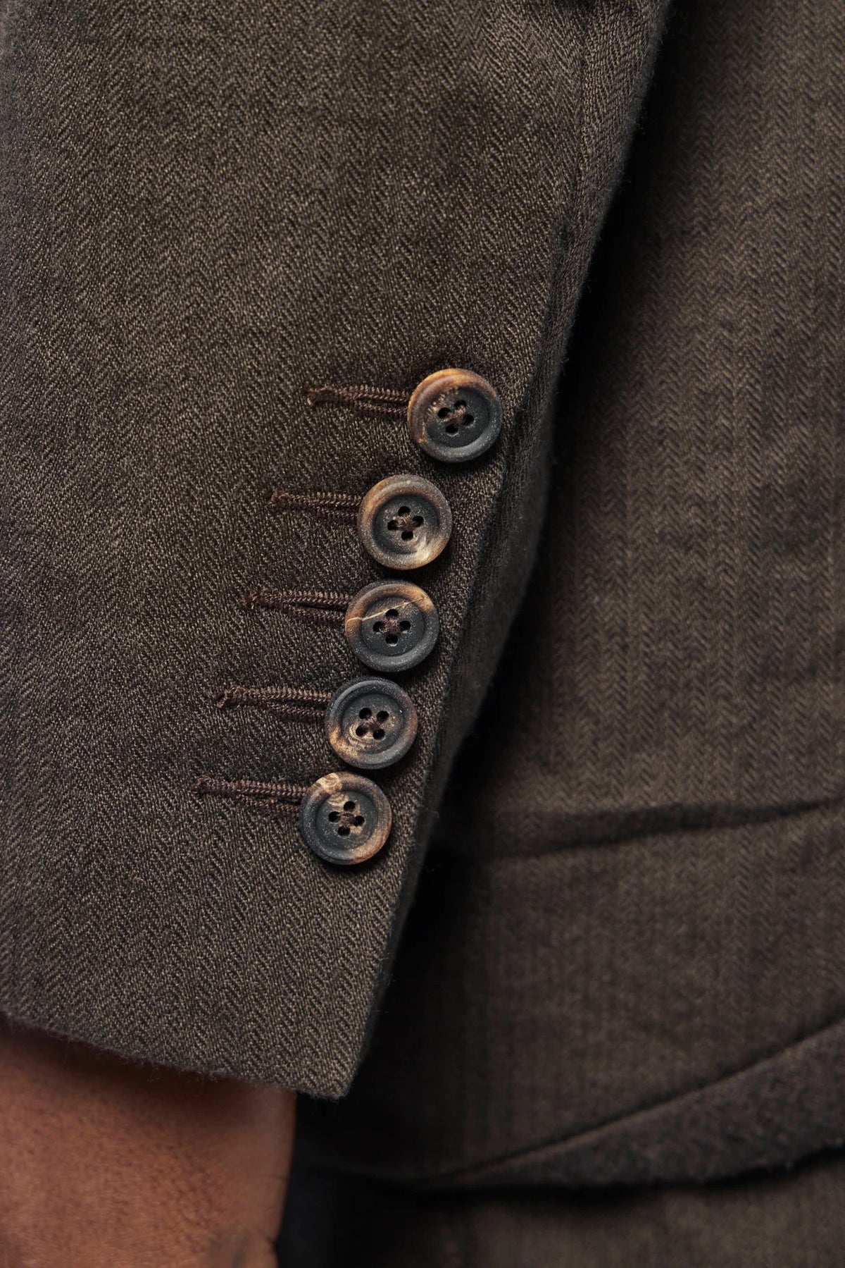 Ziggy Chen - Waist Strap Blazer - LABELS