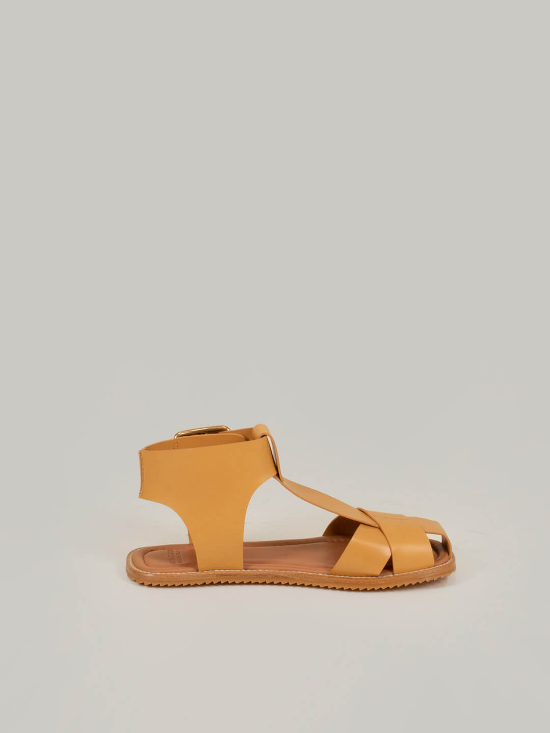 Genius best sale sandals spain