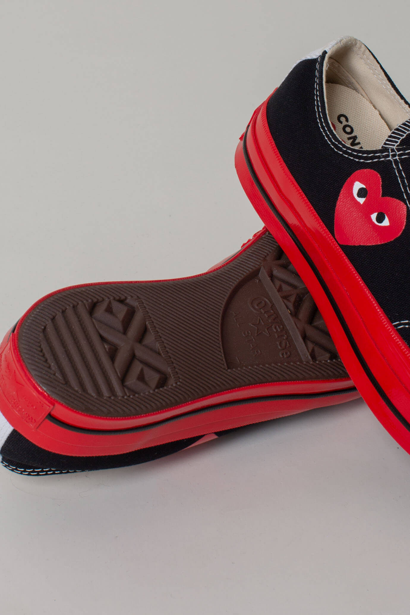 CDG Play Low Top Red Sole black LABELS