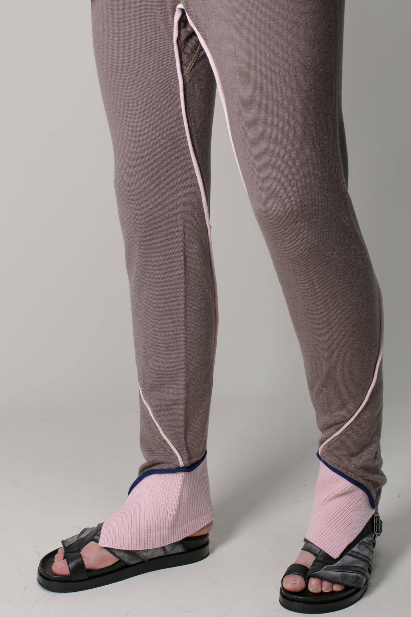 Cruma Knit Leggings cobble