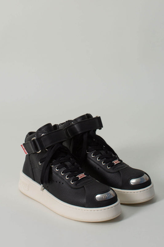 High Top Sneaker