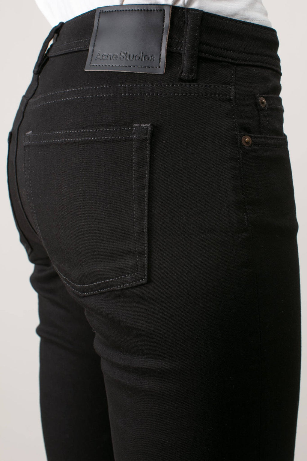 Acne Studios - Climb Stay - LABELS