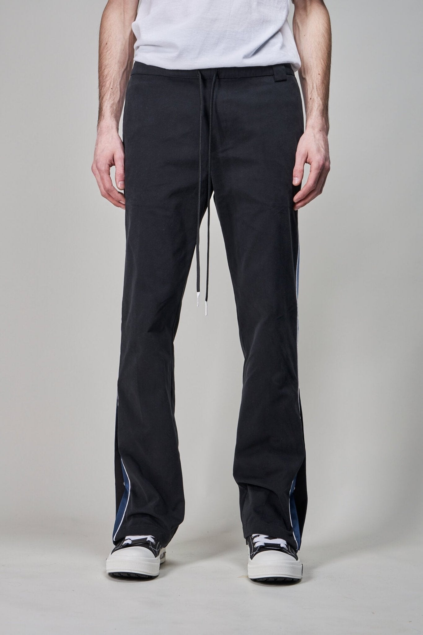 Nahmias - Track Pant, black blue - LABELS
